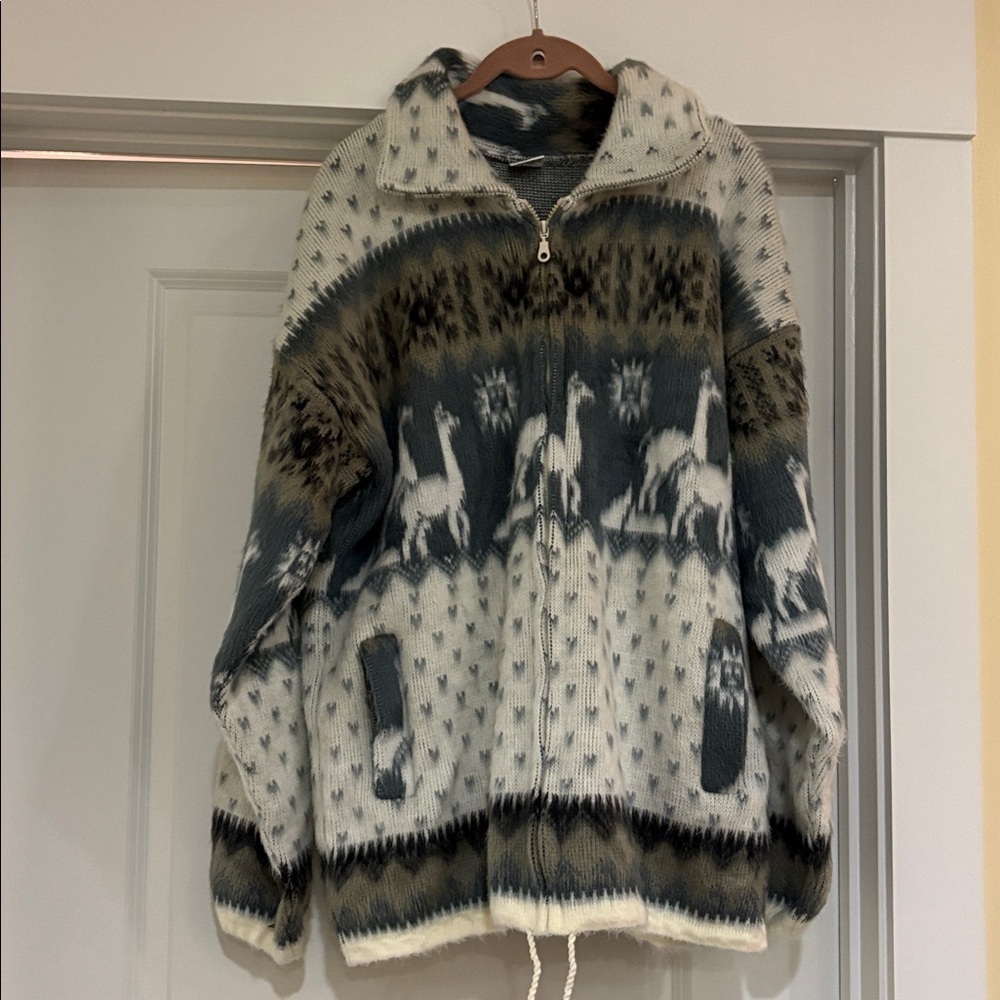 Yari artisans Ecuadorian Wool . alpaca/ llama full zip collared sweater Large
